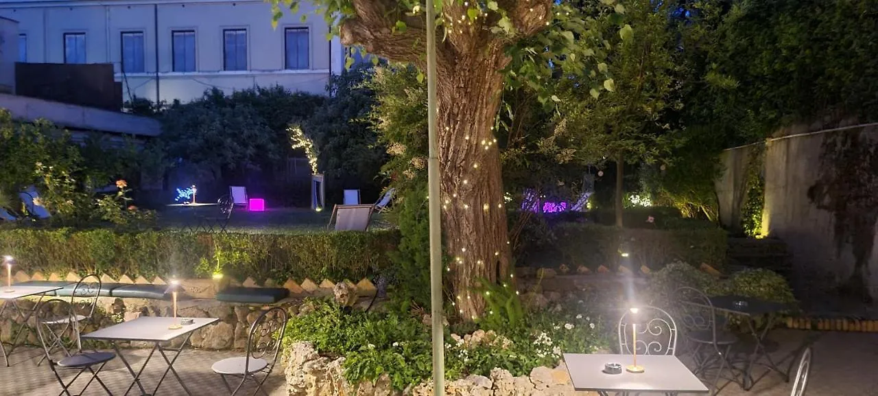 Villa Riari Garden Roma Oda ve Kahvaltı