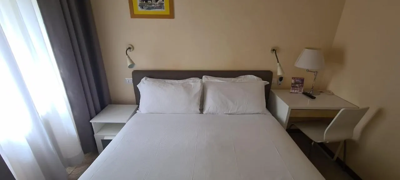 Villa Riari Rome Bed & Breakfast