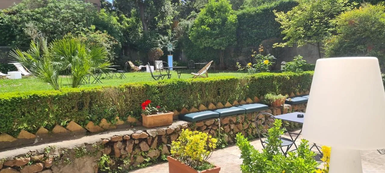 ***** فندق مبيت وإفطار روما Villa Riari Garden إيطاليا