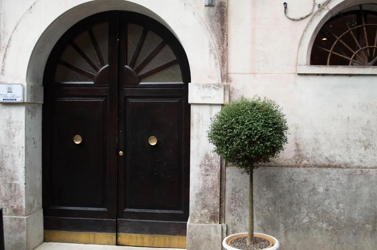 Villa Riari Rome Bed & Breakfast